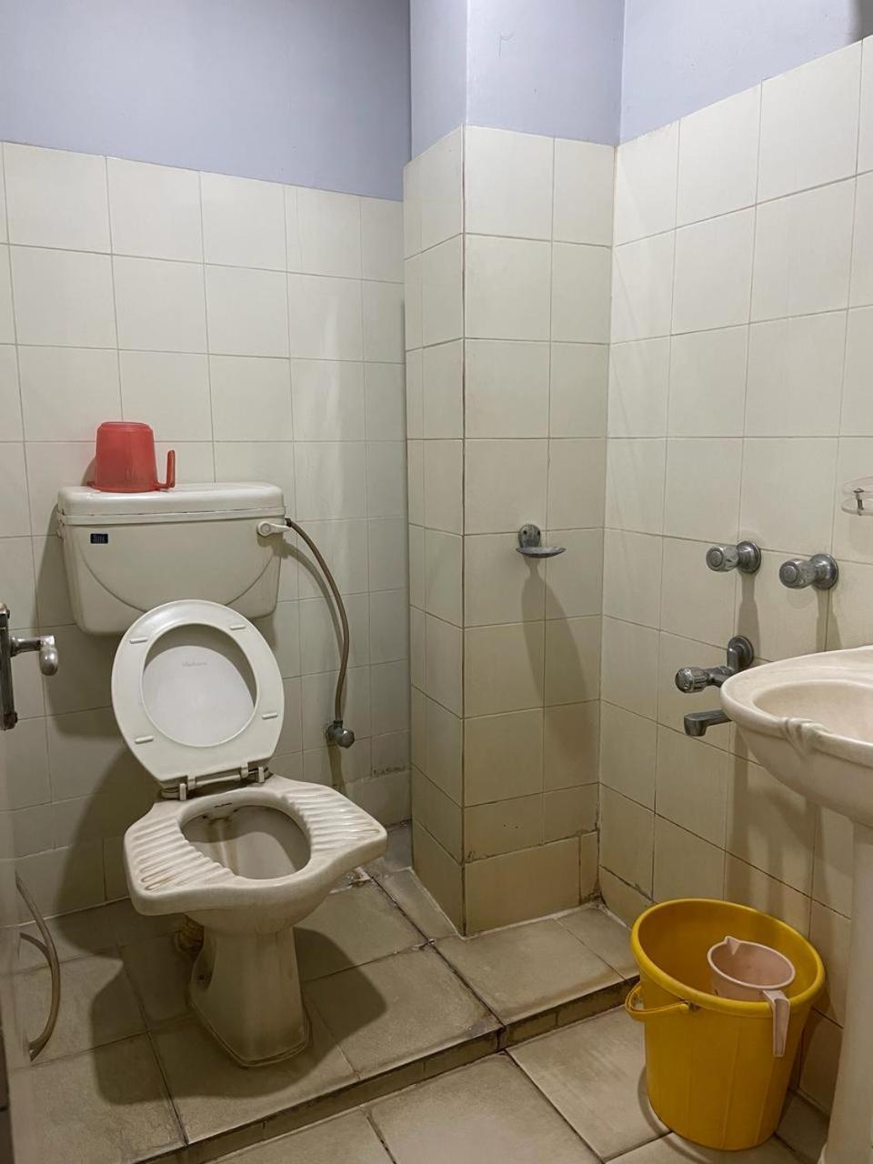 Starline Hotel Agartala Eksteriør bilde